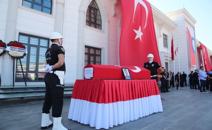 Şehit polis memuru için tören düzenlendi!