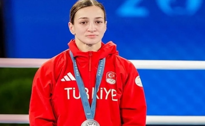 Buse Naz Çakıroğlu Olimpiyat ikincisi