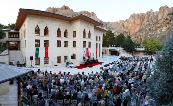 Somuncu Baba Külliyesi’nde tasavvuf mûsikisi konseri