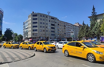 Gebze'li taksicilerden yakıt zammına protesto!
